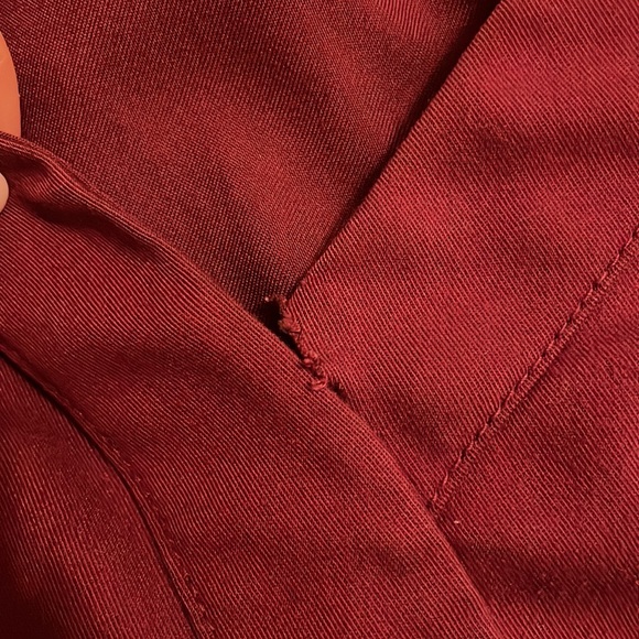 Grey’s Anatomy by Barco 3-Pocket Scrub Top - Picture 4 of 4